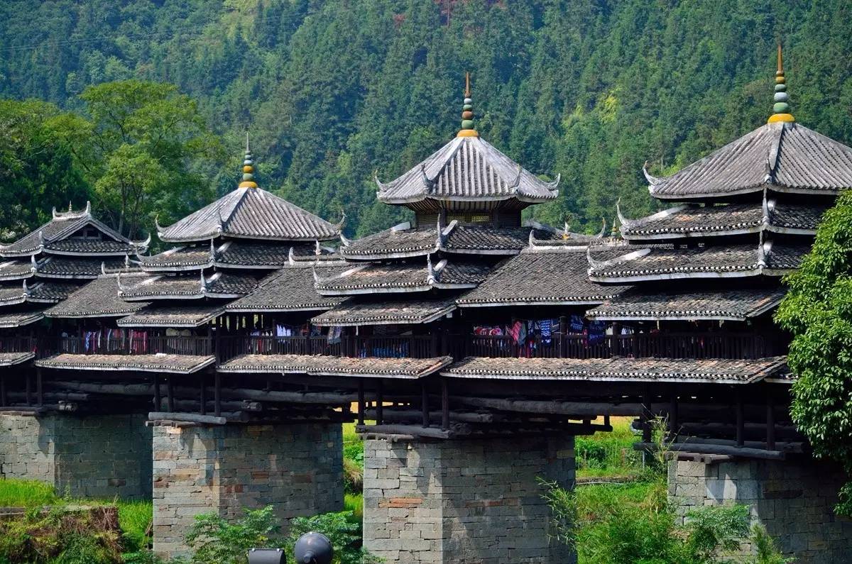 中國(guó)建筑六大門派之一，川派建筑