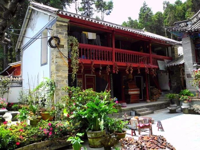 “中國(guó)最美寺院”寂照庵，房子象征著家是情感