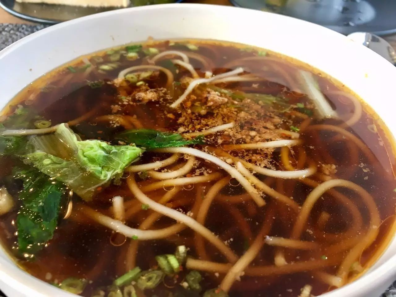 香格里拉薩洛頤度假酒店，以上帝視角看納帕海
