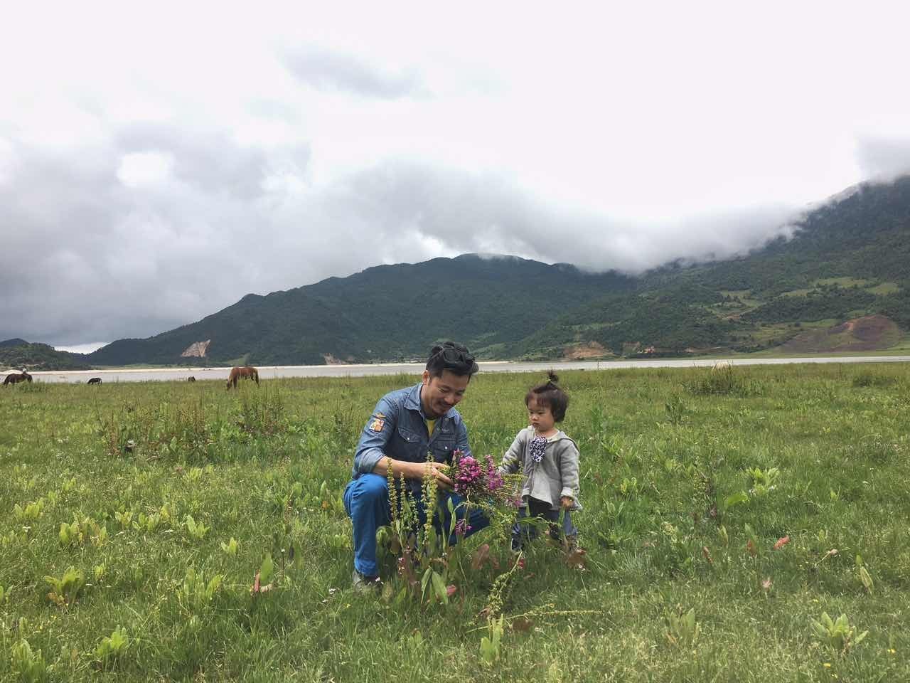 束河桃花塢，在茶馬古道浮生清閑陪父母慢慢變