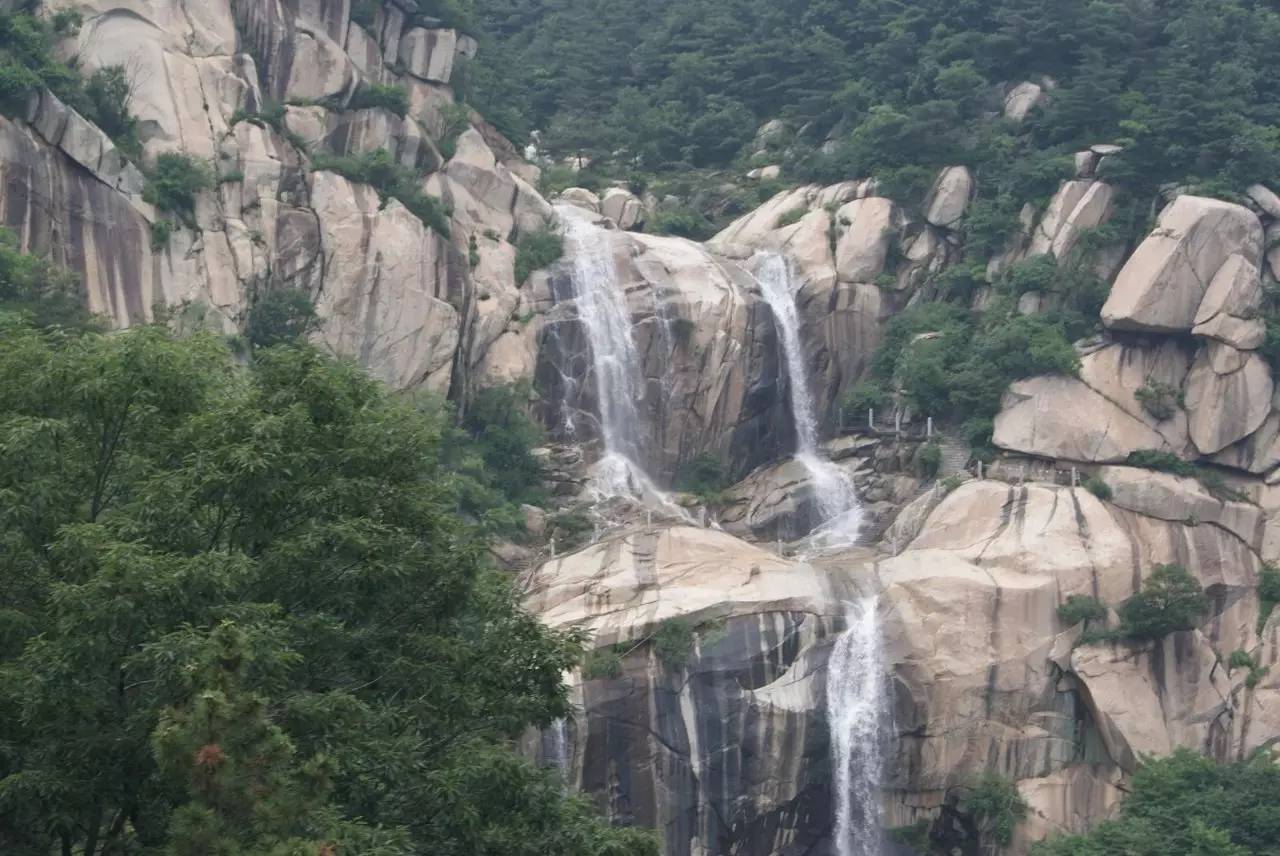 沂蒙山舍，呼吸大自然“臥聽(tīng)松嘯 伴山而眠”