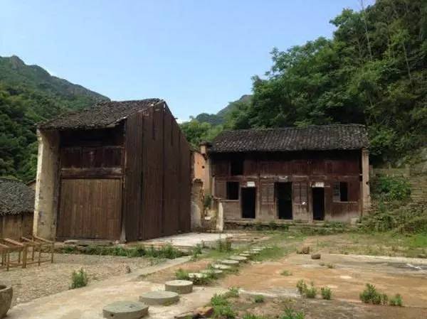 不舍·野馬嶺中國(guó)村民宿，樂在其中不忘初心