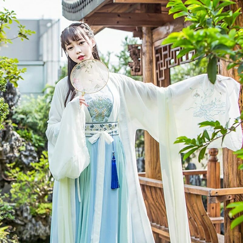 古風(fēng)淡藍(lán)仙女漢服，清新淡雅襦裙?jié)h服圖片