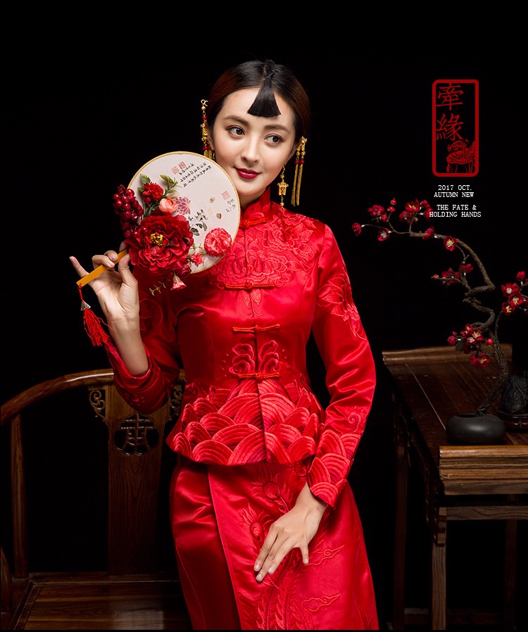 紅妝素雅中式禮服，同色系刺繡新娘禮服