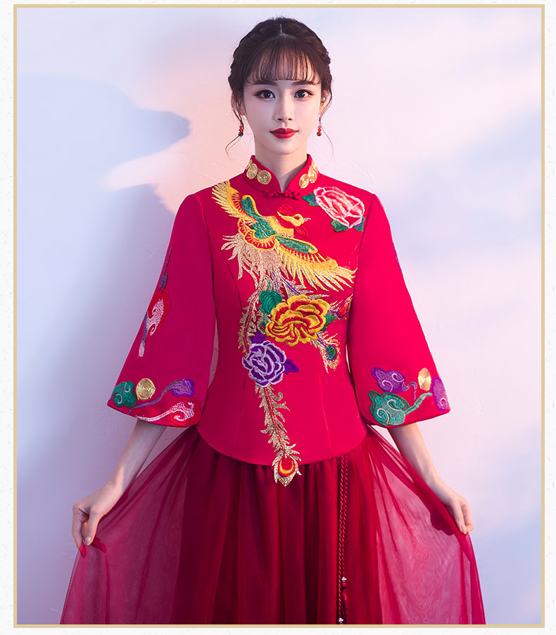 古典韻味中式禮服，鳳凰刺繡新娘結(jié)婚禮服