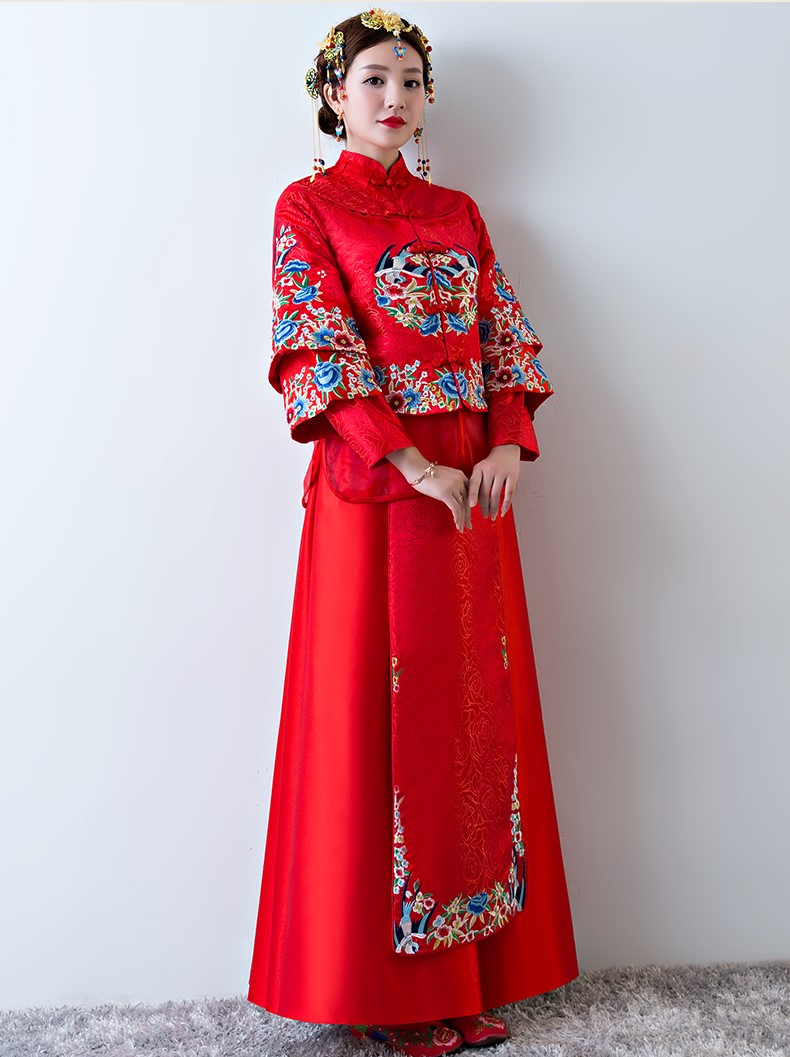 古色古香中式禮服，中國(guó)風(fēng)新娘結(jié)婚禮服