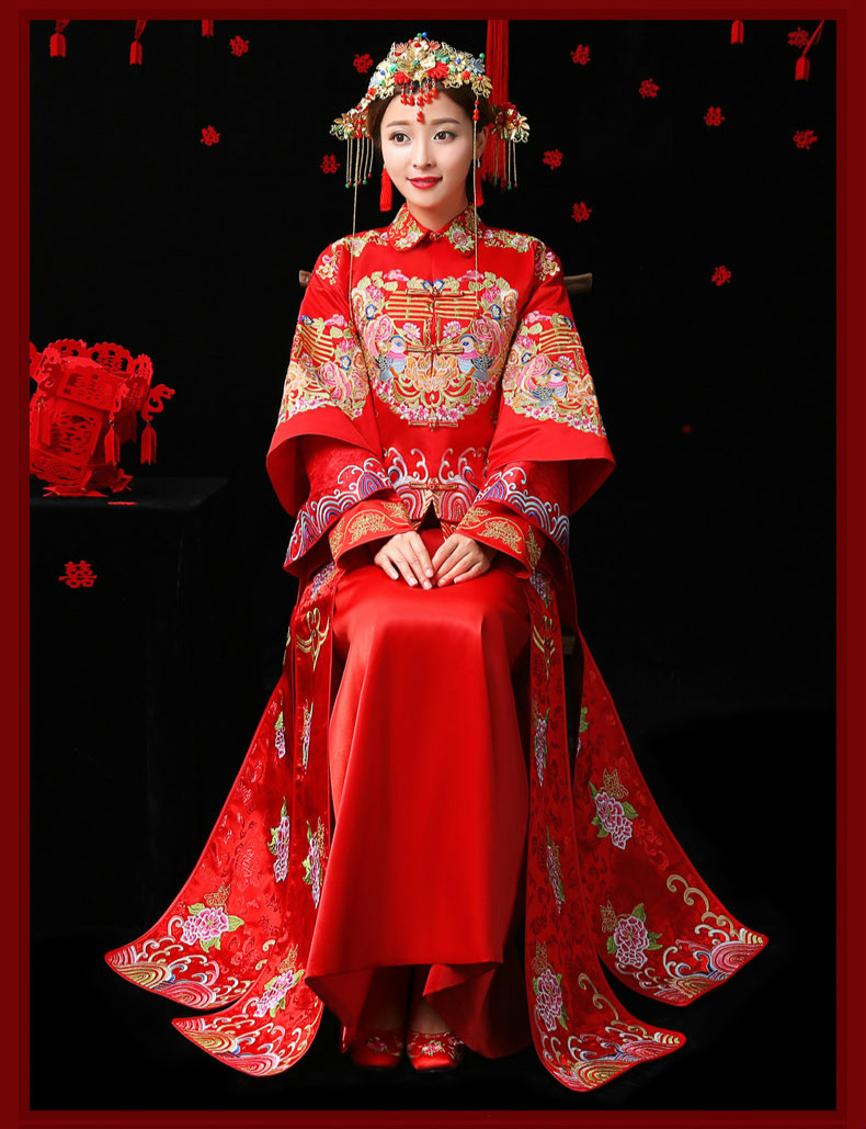 古典中國風中式禮服，紅色結婚新娘禮服