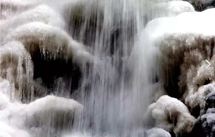 雪后黃山風(fēng)景宛如人間仙境，舞一曲雪中霓裳羽