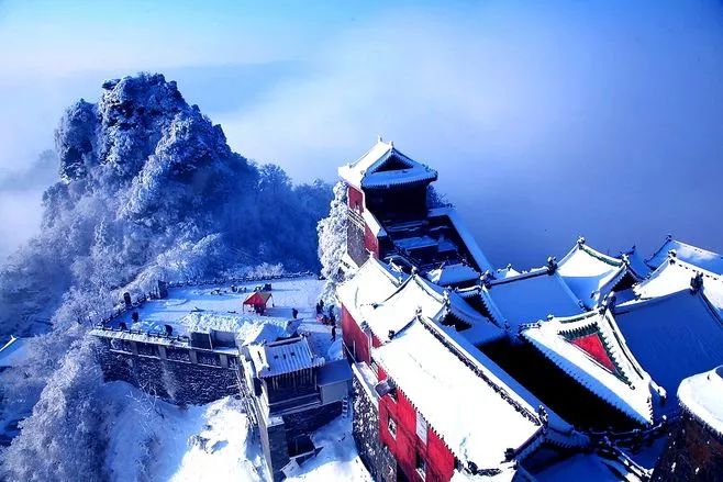 武當(dāng)山雪景攝影:雪后武當(dāng)是仙山