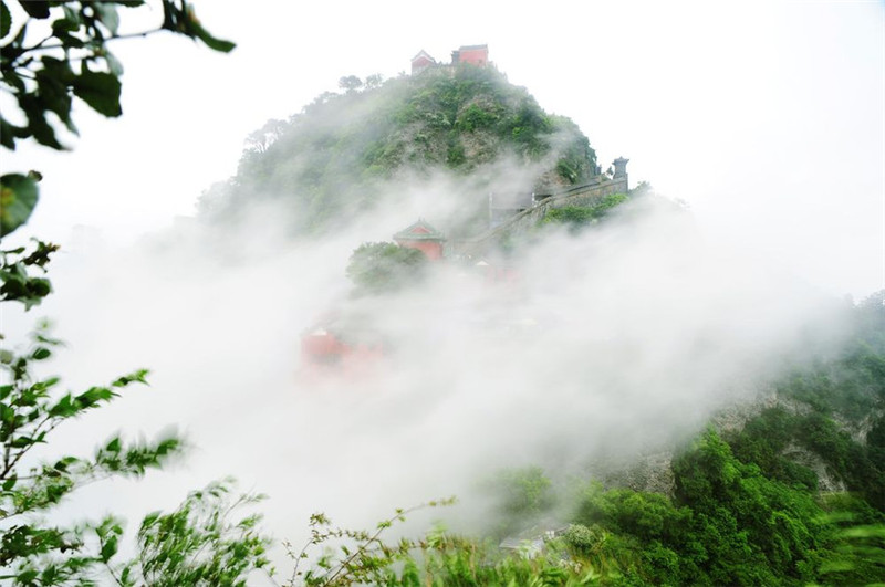 夏日的五岳之冠武當(dāng)山