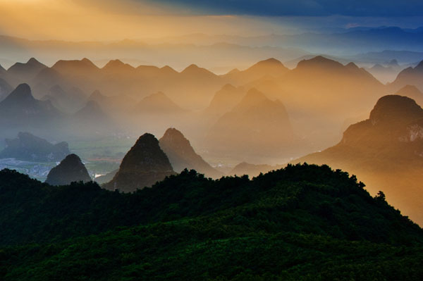 桂林市堯山美麗風景攝影