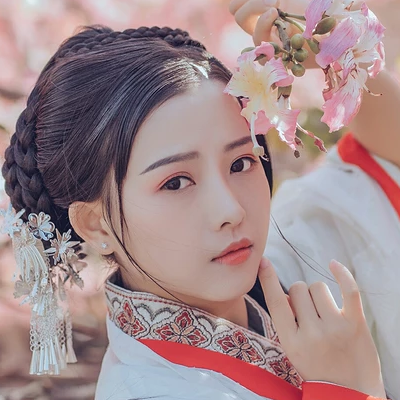 粉色木棉花少女頭像，唯美古風(fēng)真人頭像