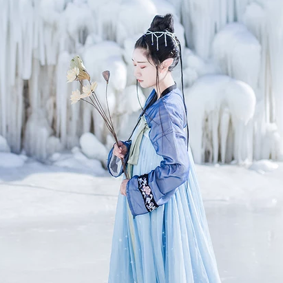 雪仙子唯美冷艷古風(fēng)真人女子頭像